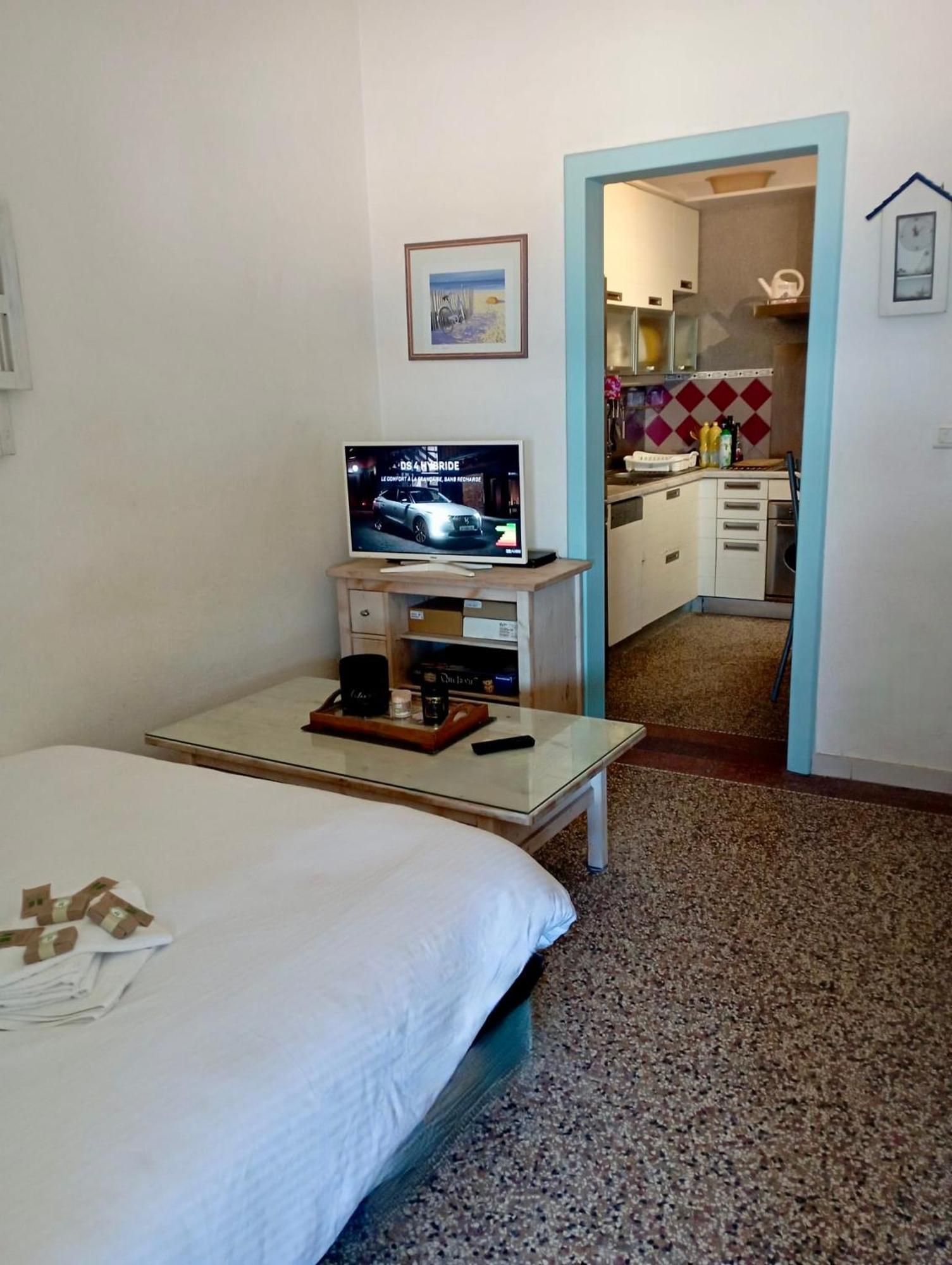 Face A La Mer, Appartement Pour 4 Personnes Sur La Rive Droite 팔라바 레 플로 외부 사진